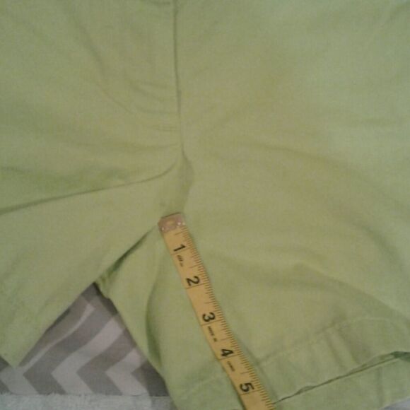 J. Crew Neon Green Chino Shorts Sz 4 - Picture 5 of 5